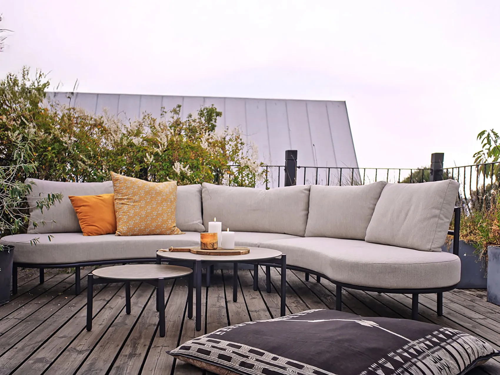 Solnäs soffgrupp med bord - svart