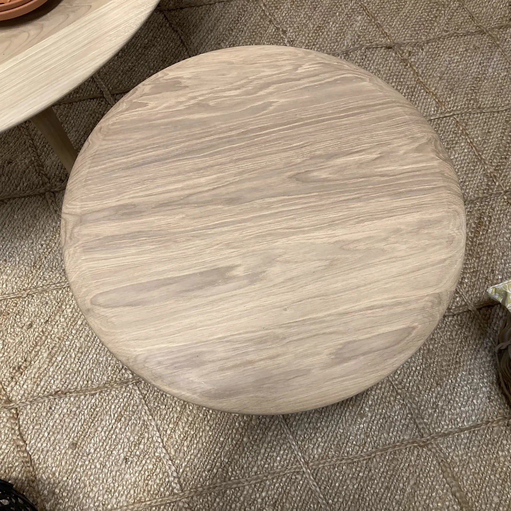 Crest sidobord från butik