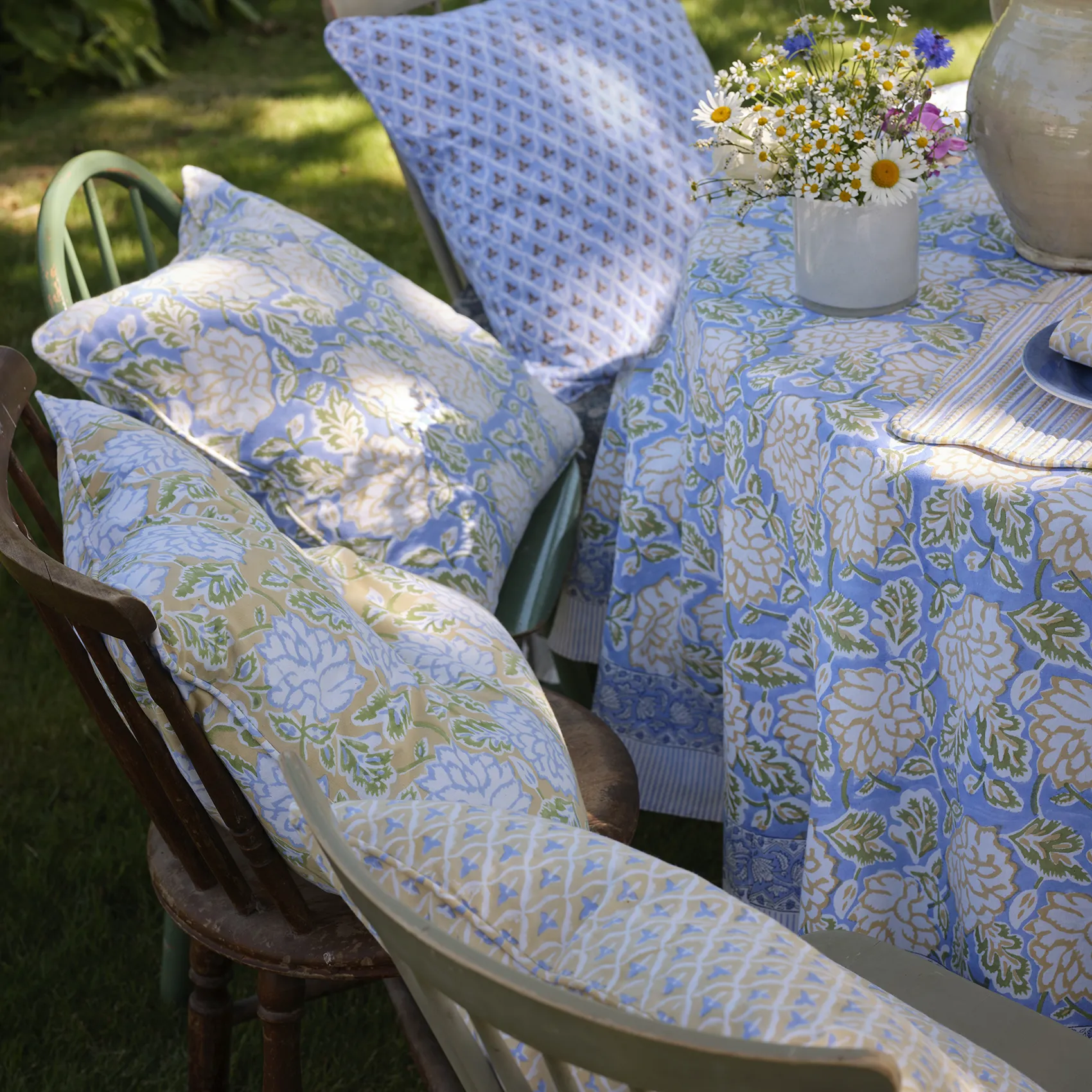 Kuddfodral Eko Dahlia - gul/grön, 50x50 cm