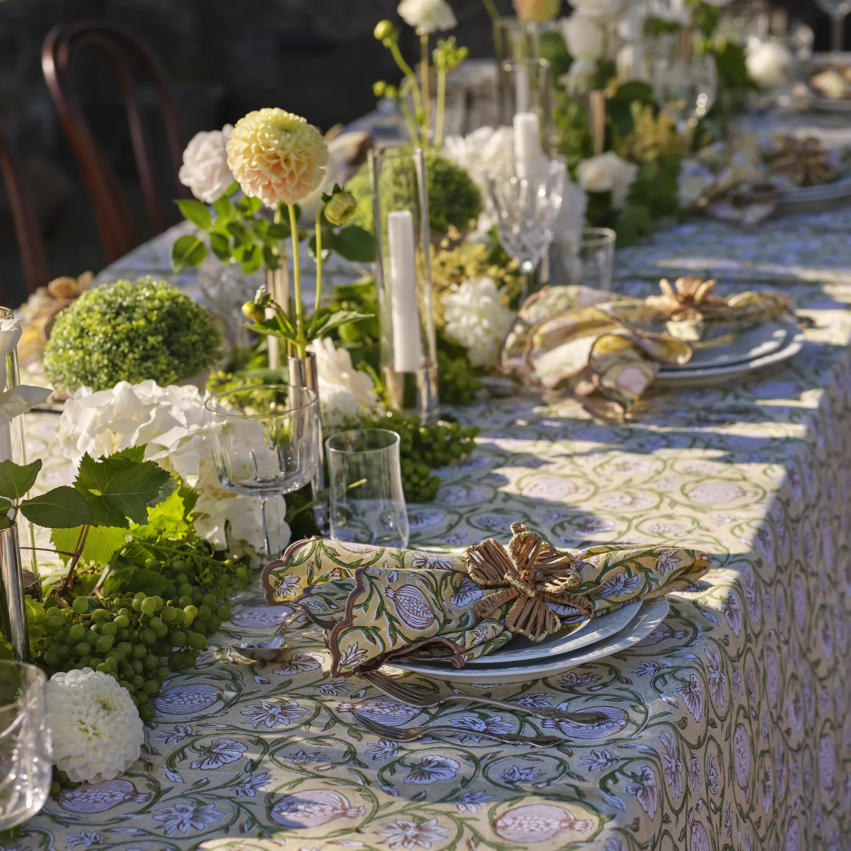 Bordsduk Tangier Pomegranate - smörgul, 150x350 cm