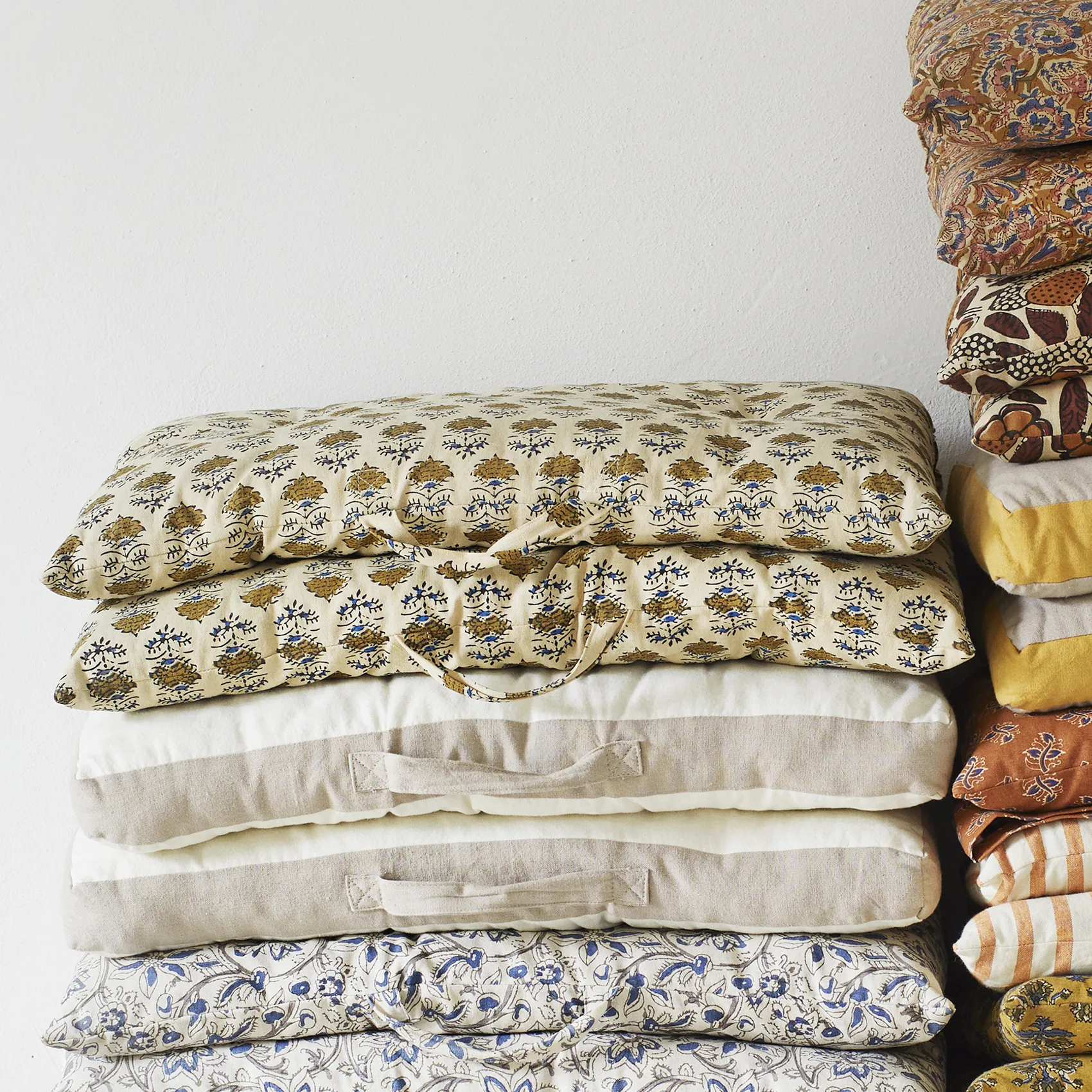 Bomullsdyna blocktryckt - offwhite/grön 100x60 cm