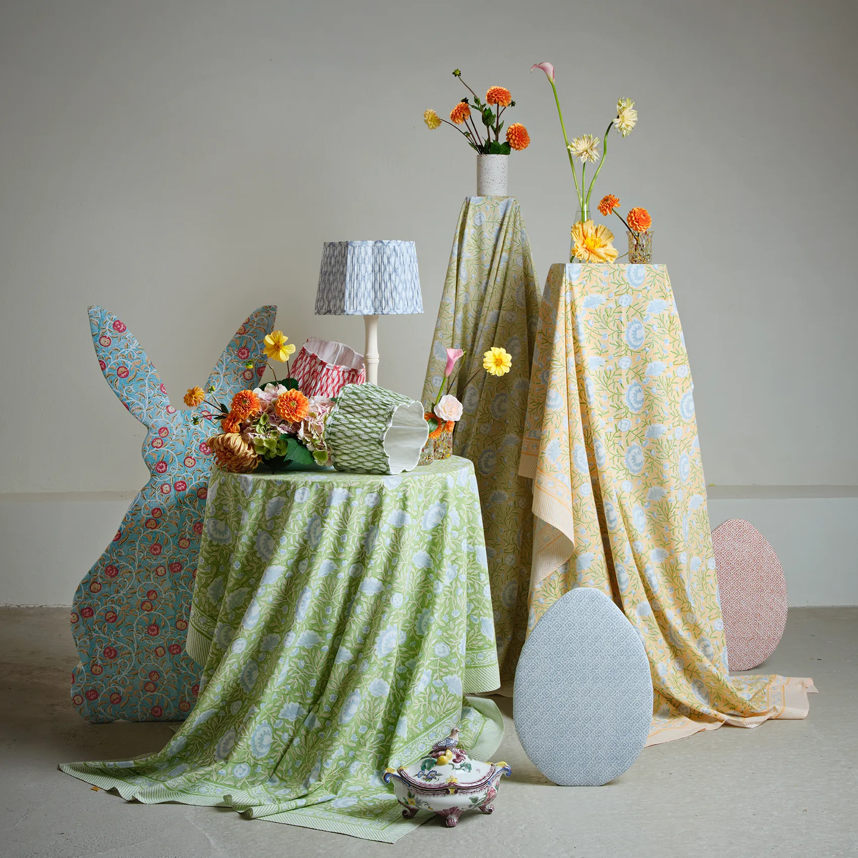 Mathilde bordsduk - orange, 210x210 cm