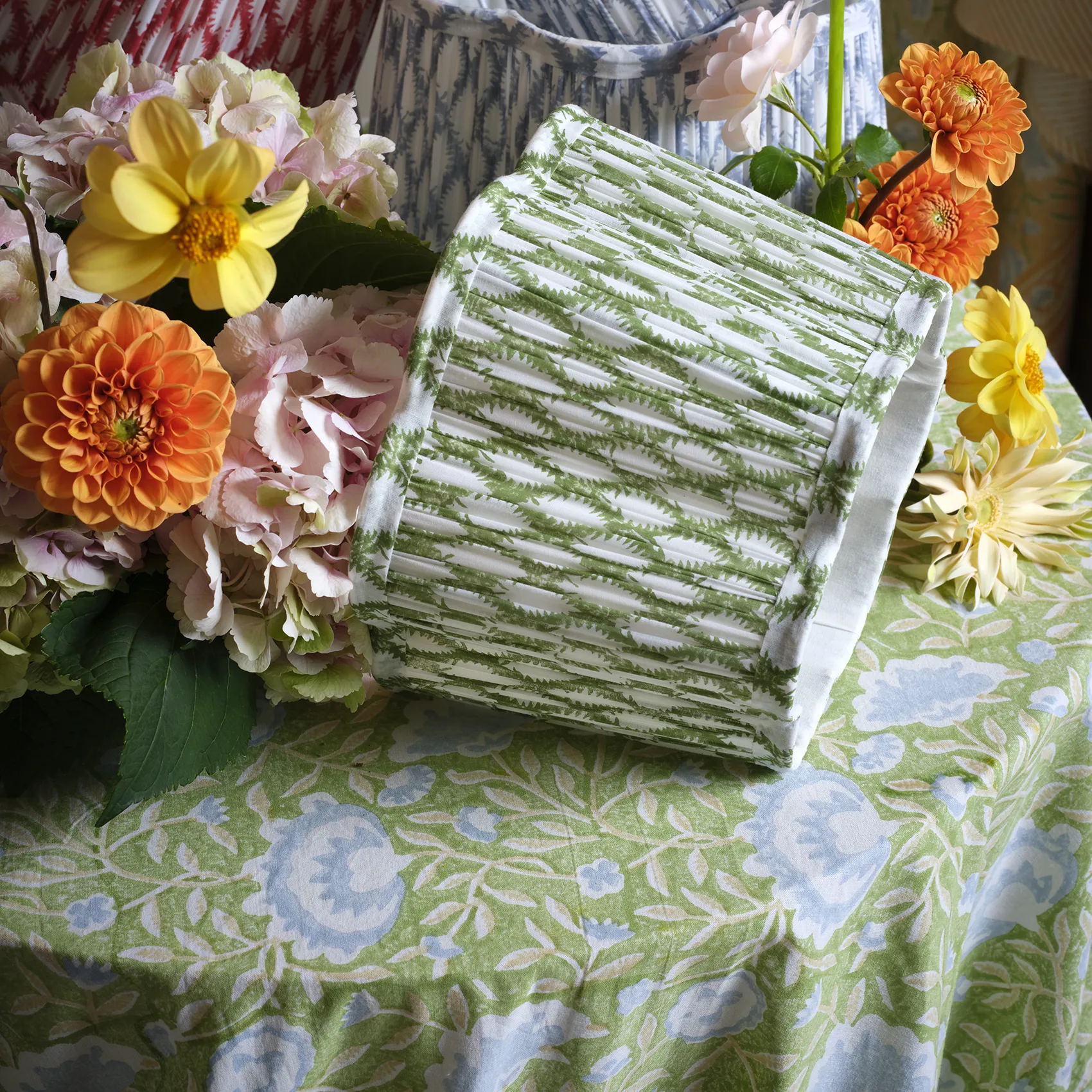 Mathilde bordsduk - grön, 210x210 cm
