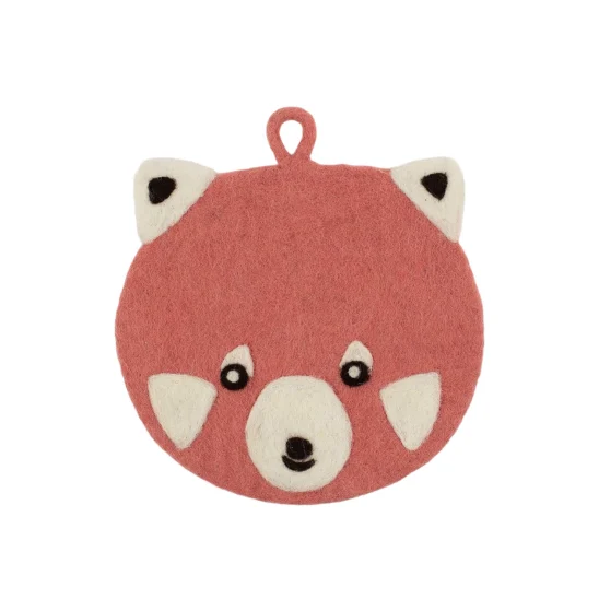 Felt panda grylapp i tovad ull.
